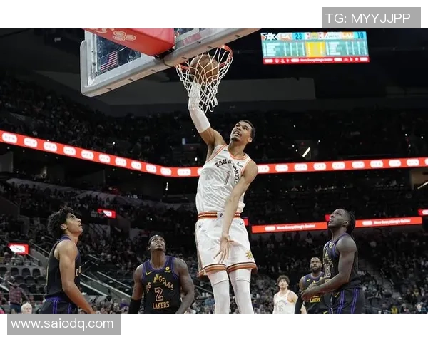 大号足球传奇球星的崛起与影响力分析